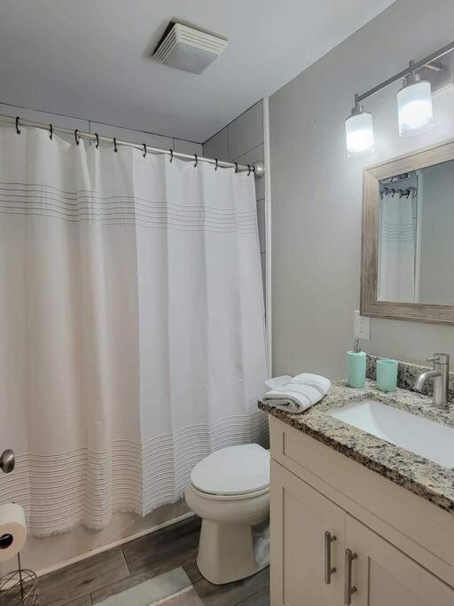 士麦那Refreshed!! Private 4Brms 2 Bath - 2 King Beds!!别墅 外观 照片