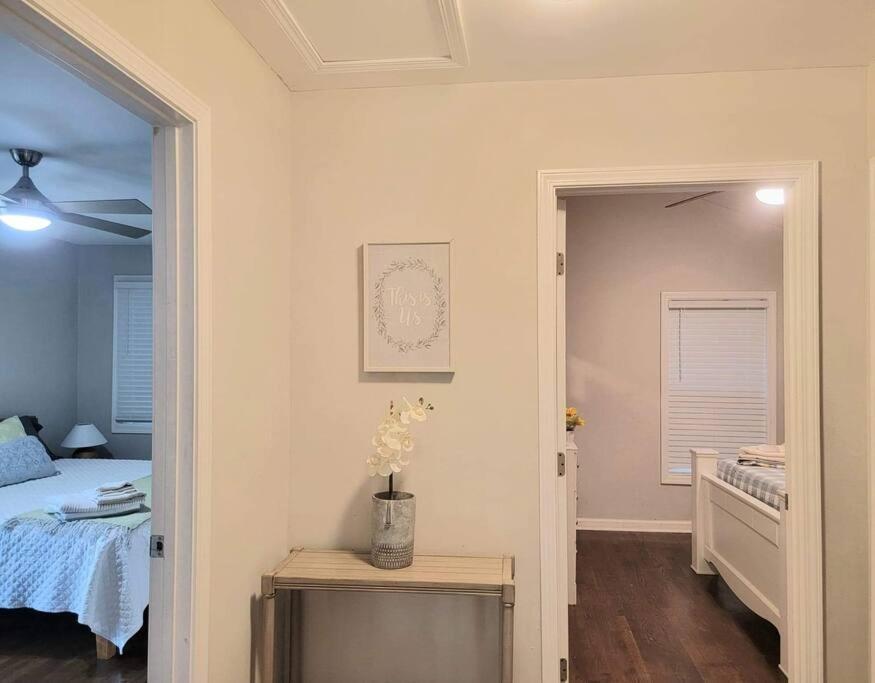士麦那Refreshed!! Private 4Brms 2 Bath - 2 King Beds!!别墅 外观 照片
